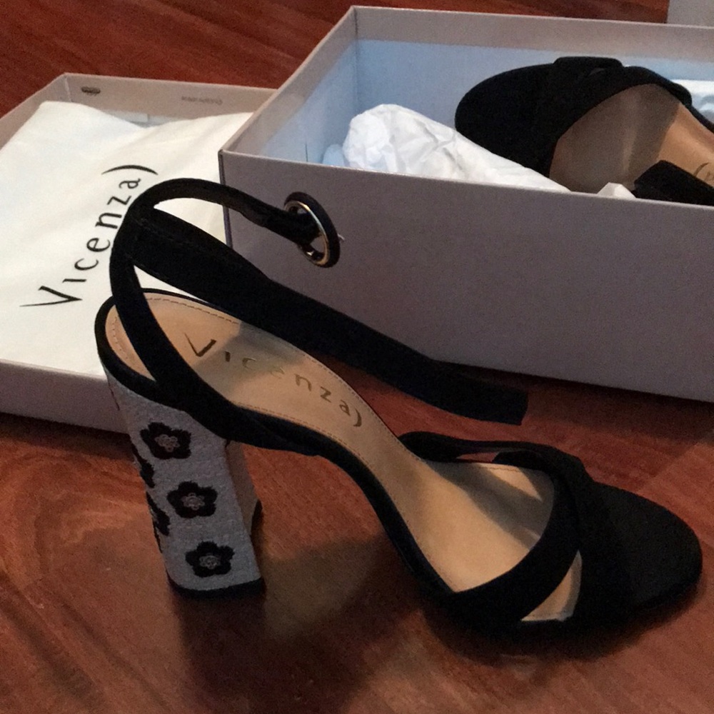 VICENZA Flower Spotted Heels